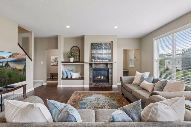 11946 32nd St N, Lake Elmo, MN 55042