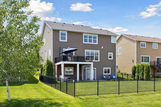 11946 32nd St N, Lake Elmo, MN 55042