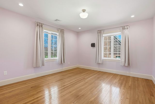 106 Waverley Ave, Newton, MA 02458