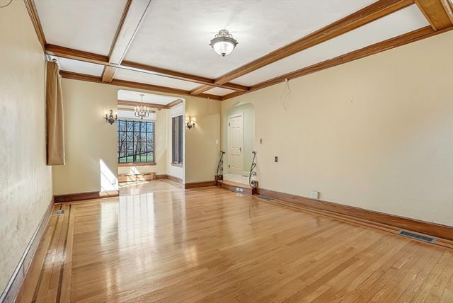 106 Waverley Ave, Newton, MA 02458