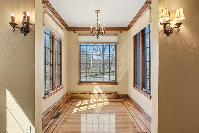 106 Waverley Ave, Newton, MA 02458