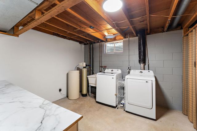 15493 Dresden Trail, Apple Valley, MN 55124