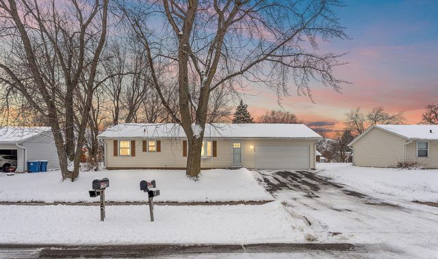 15493 Dresden Trail, Apple Valley, MN 55124