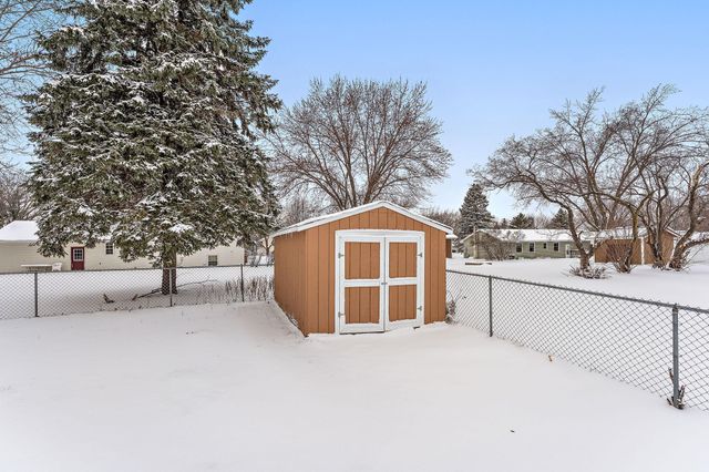 15493 Dresden Trail, Apple Valley, MN 55124