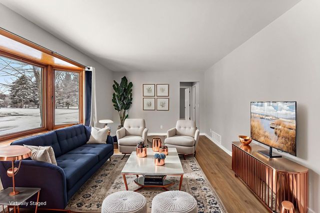 15493 Dresden Trail, Apple Valley, MN 55124