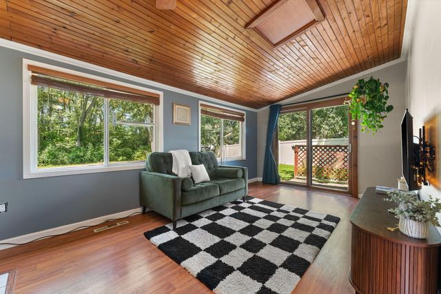 13907 Lauerman Street, Cedar Lake, IN 46303