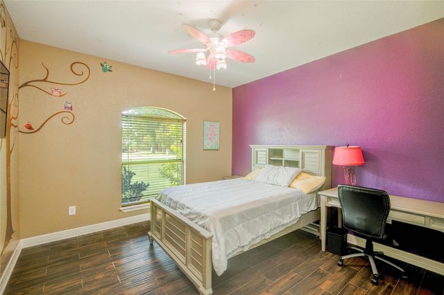 423 Elm Street, Oyster Creek, TX 77541