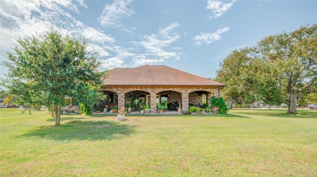 423 Elm Street, Oyster Creek, TX 77541