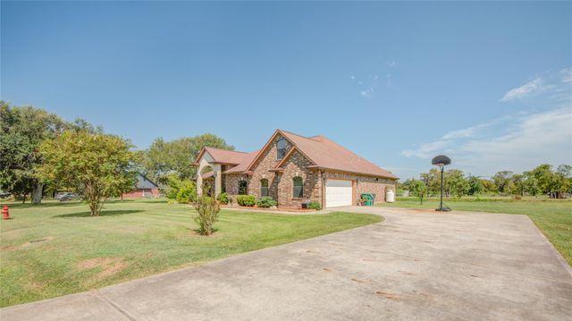 423 Elm Street, Oyster Creek, TX 77541