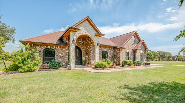 423 Elm Street, Oyster Creek, TX 77541