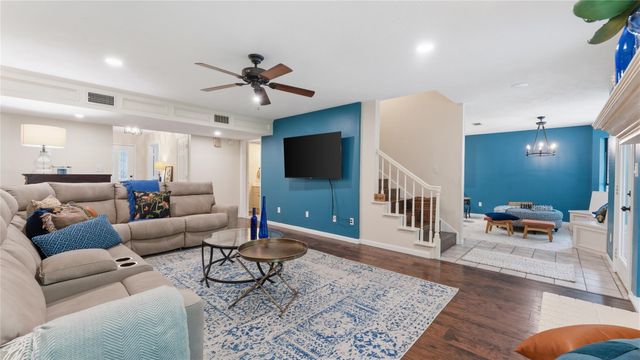 1415 River Oaks Drive, Huntsville, TX 77340
