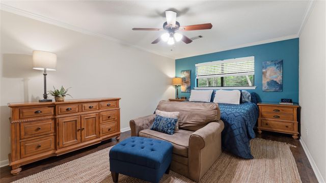 1415 River Oaks Drive, Huntsville, TX 77340