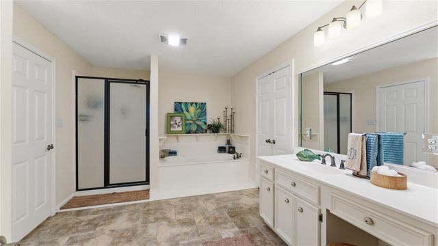 1415 River Oaks Drive, Huntsville, TX 77340