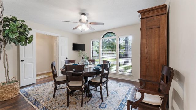 1415 River Oaks Drive, Huntsville, TX 77340