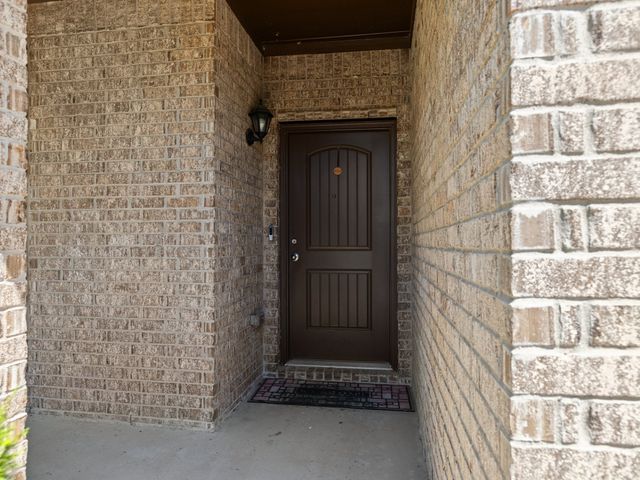 7901 Mosspark Lane, Fort Worth, TX 76123