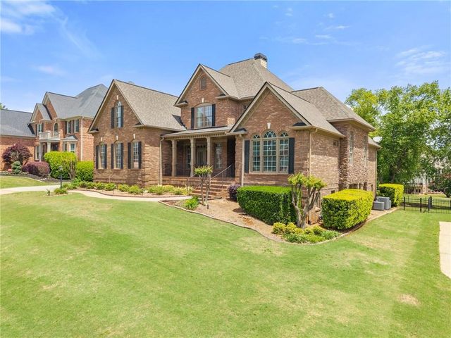 935 Golf View Court, Dacula, GA 30019