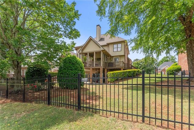 935 Golf View Court, Dacula, GA 30019