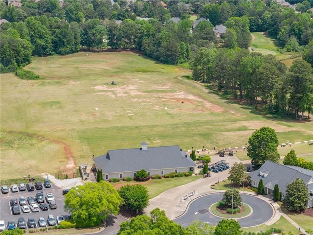 935 Golf View Court, Dacula, GA 30019