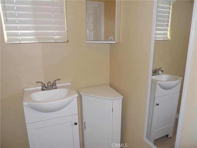 635 W 8th, San Bernardino, CA 92410