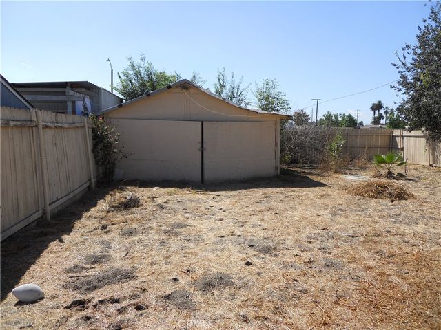 635 W 8th, San Bernardino, CA 92410