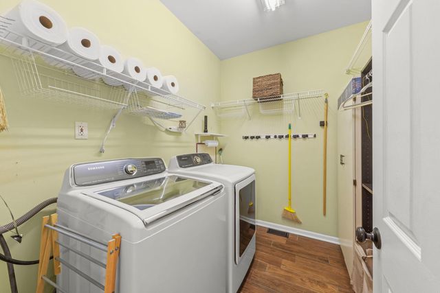 31506 Kline Circle, Warrenville, IL 60555