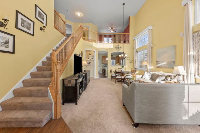 31506 Kline Circle, Warrenville, IL 60555