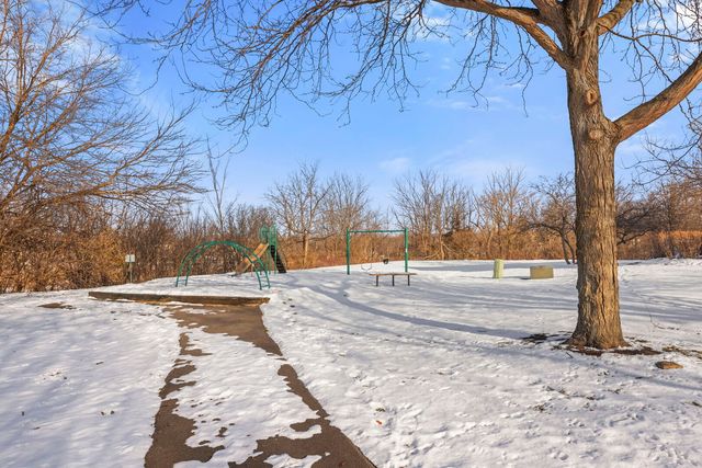 31506 Kline Circle, Warrenville, IL 60555