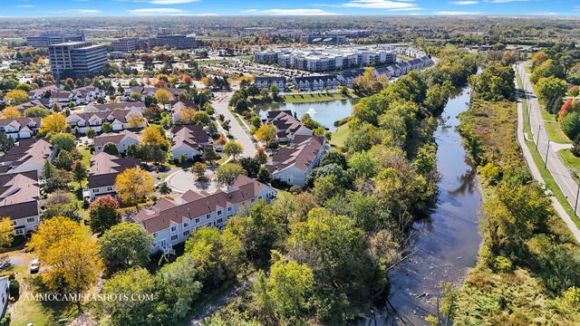 31506 Kline Circle, Warrenville, IL 60555