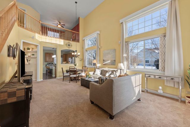 31506 Kline Circle, Warrenville, IL 60555