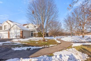 31506 Kline Circle, Warrenville, IL 60555