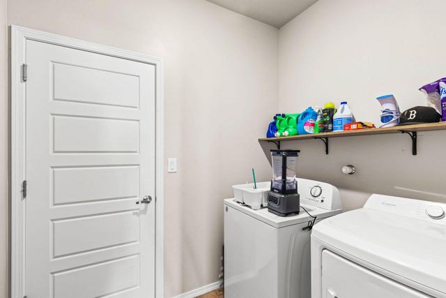 2831 Cambridge Avenue NE, Rio Rancho, NM 87144