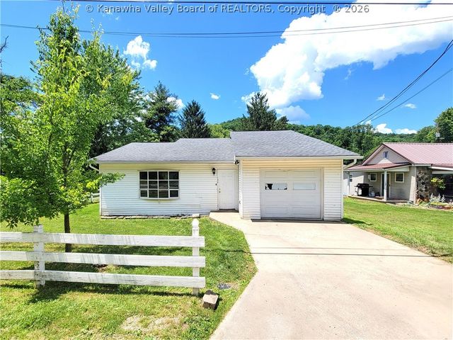 104 Elk Drive, Elkview, WV 25071