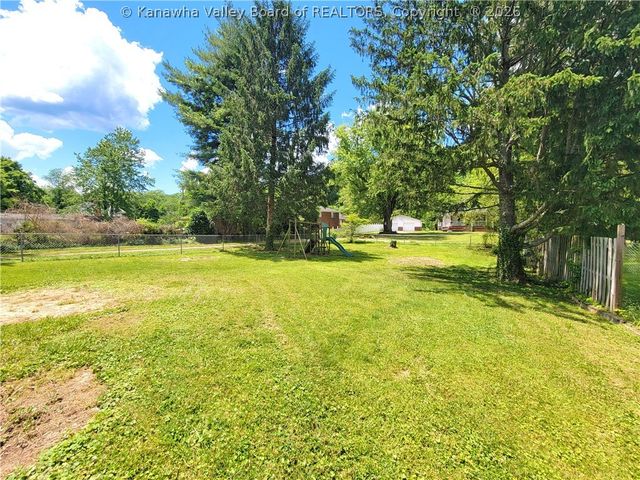 104 Elk Drive, Elkview, WV 25071