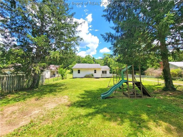 104 Elk Drive, Elkview, WV 25071