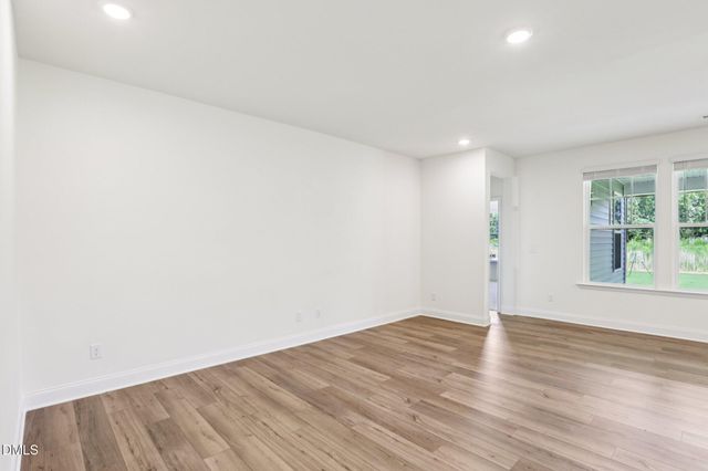 544 Hipwood Drive, Zebulon, NC 27597