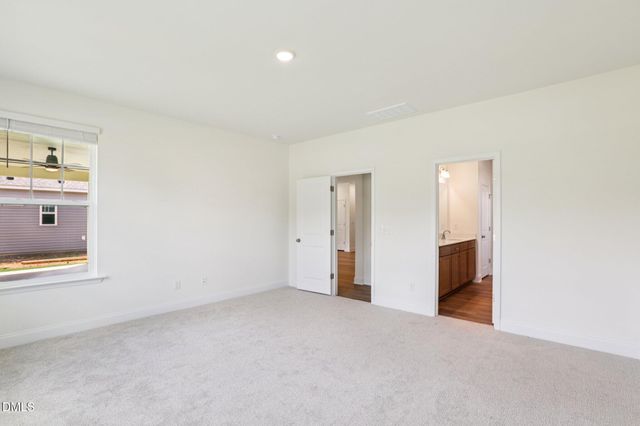 544 Hipwood Drive, Zebulon, NC 27597