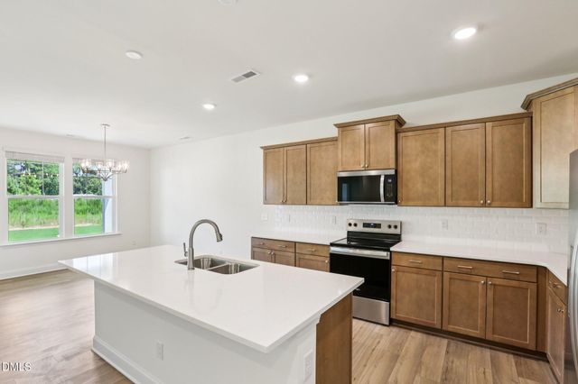 544 Hipwood Drive, Zebulon, NC 27597