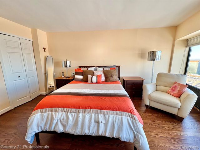 5000 Town Center 2305, Southfield, MI 48075