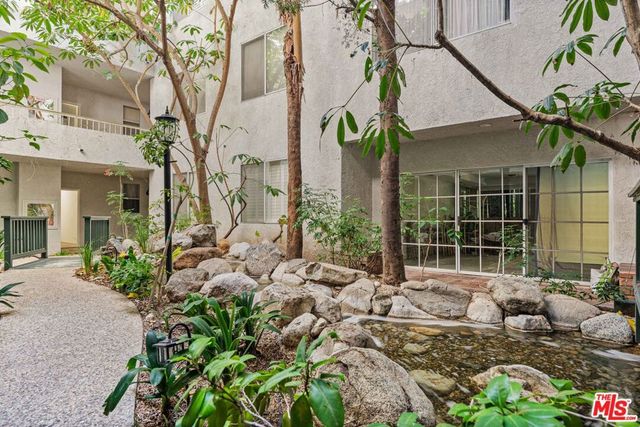 1375 Kelton Avenue 206, Los Angeles, CA 90024