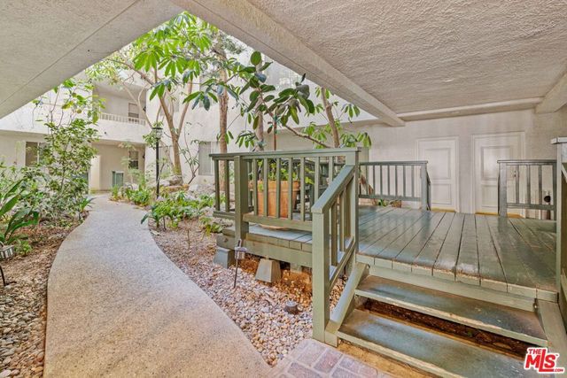 1375 Kelton Avenue 206, Los Angeles, CA 90024