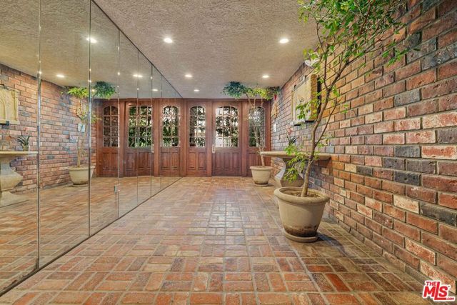 1375 Kelton Avenue 206, Los Angeles, CA 90024