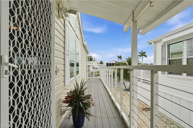 4 Galleon WAY, Fort Myers Beach, FL 33931