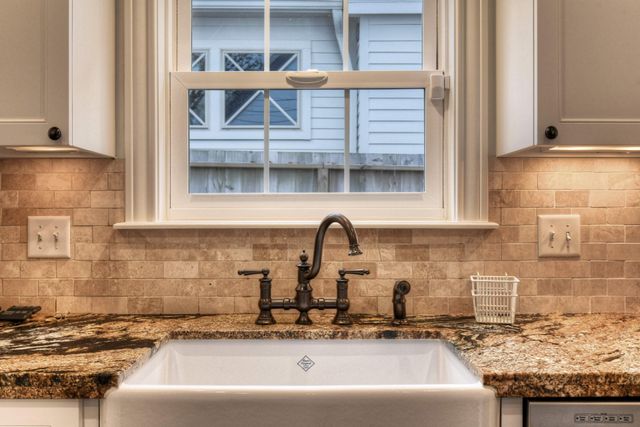 5912 Auden Street, Houston, TX 77005