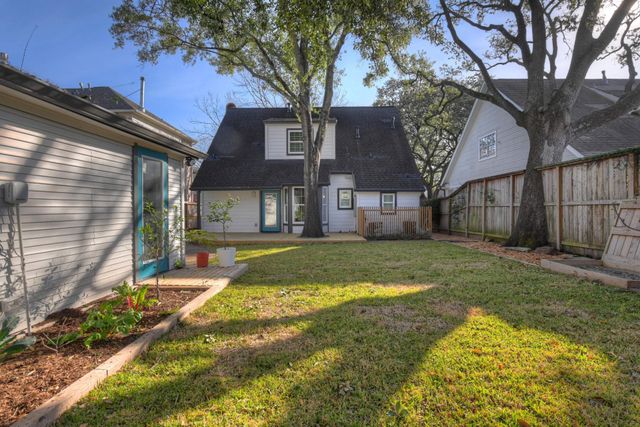 5912 Auden Street, Houston, TX 77005