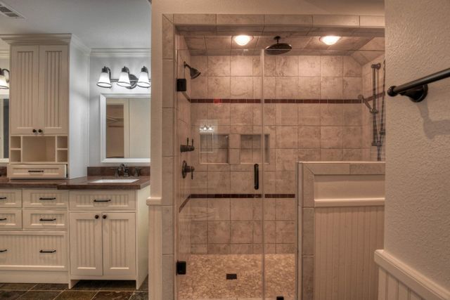 5912 Auden Street, Houston, TX 77005