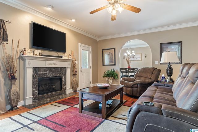 206 CAMERON CIRCLE, Chelsea, AL 35043