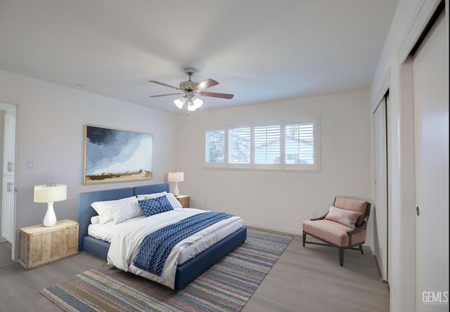 2000 Kinross Court, Bakersfield, CA 93309