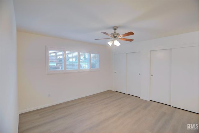 2000 Kinross Court, Bakersfield, CA 93309