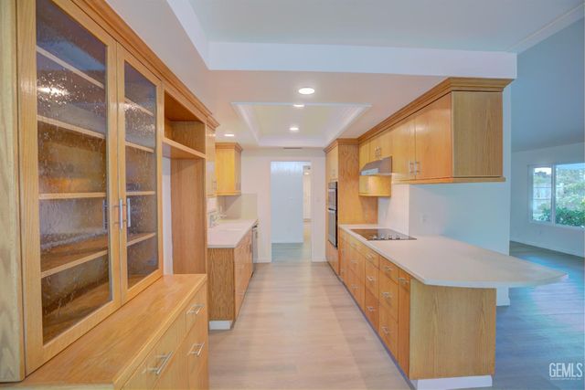 2000 Kinross Court, Bakersfield, CA 93309