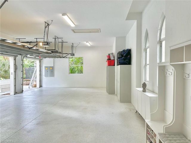 4747 7th AVE SW, Naples, FL 34119